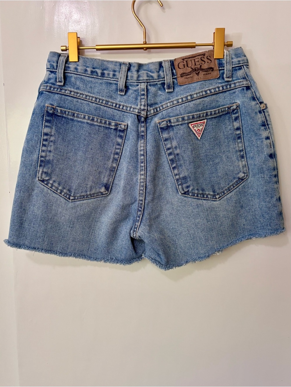 Guess| Vintage ‘90s Light Blue Denim Casual Cutoff Jean Shorts Size 32